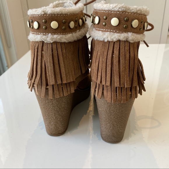 Sam Edelman Kemper Bootie. Worn Once. Size 7 1/2 - Picture 4 of 10